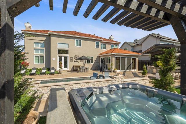 834 English Walnut Way, Morgan Hill CA: https://media.crmls.org/mediaz/135c6311-45b3-4235-a83d-c25d12aa0e08.jpg
