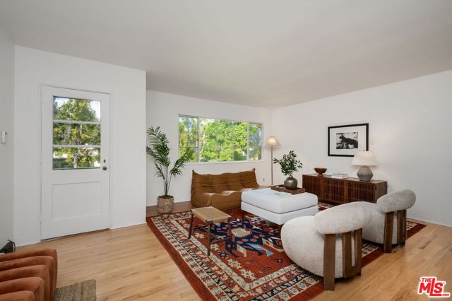 5172 1/2 Village, Los Angeles CA: https://media.crmls.org/mediaz/135c7875-b089-4cbd-bbec-e1f4ceeedf6f.jpg