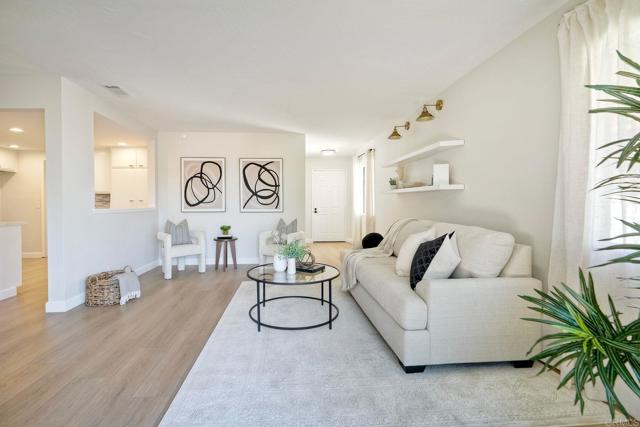 Detail Gallery Image 3 of 40 For 3115 Avenida Topanga, Carlsbad,  CA 92009 - 3 Beds | 2/1 Baths