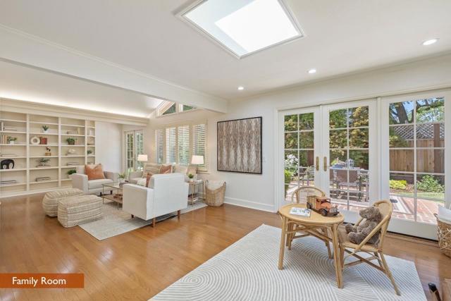 1435 Highland View Court, Los Altos CA: https://media.crmls.org/mediaz/135c9cdc-116b-4b2b-96de-2c1424666b1f.jpg