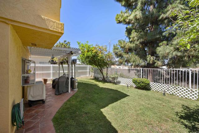 845 RIDGEWATER DR, Chula Vista CA: https://media.crmls.org/mediaz/135d1153-076f-440b-82b4-c1a19bf3906f.jpg