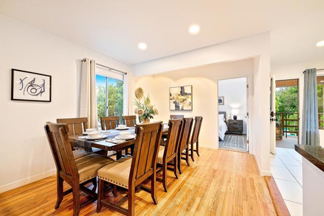 Detail Gallery Image 8 of 45 For 965 Rosecrans Street, San Diego,  CA 92106 - 4 Beds | 2/3 Baths