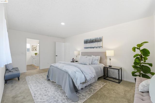 2721 Oliver Ave, Oakland CA: https://media.crmls.org/mediaz/135e25d7-971c-4ebd-8370-2d4f4beca075.jpg