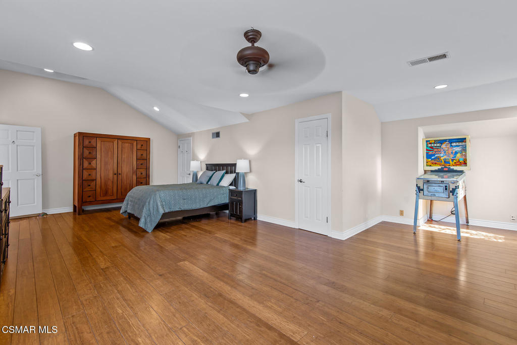 MLS #225000933 img 33