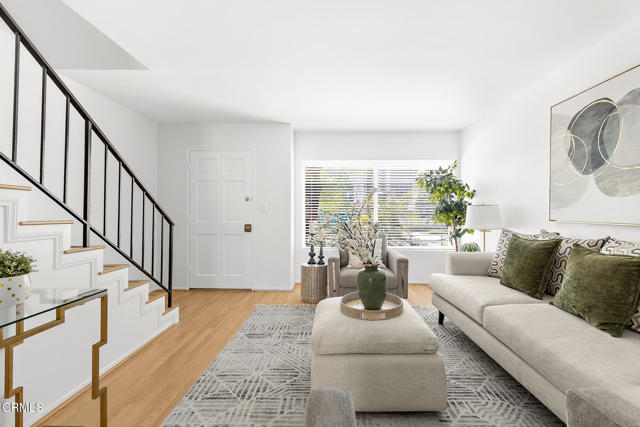 Detail Gallery Image 8 of 25 For 10801 Blix St #2,  North Hollywood,  CA 91602 - 2 Beds | 1/1 Baths