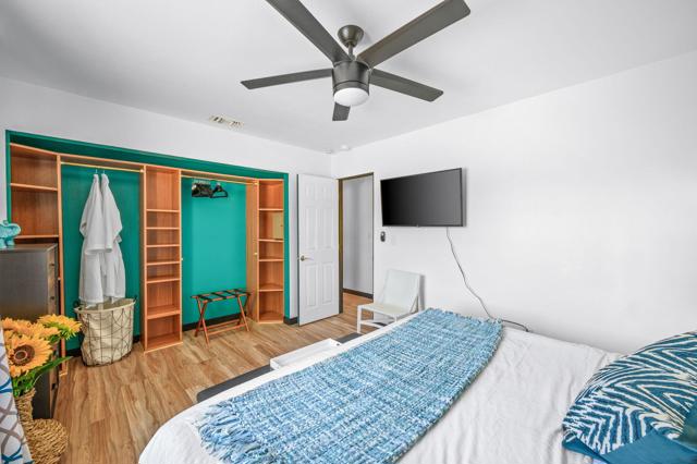 2099 E Racquet Club E Road, Palm Springs CA: https://media.crmls.org/mediaz/135f7fc8-1061-431e-b3c3-6ec125c6becf.jpg