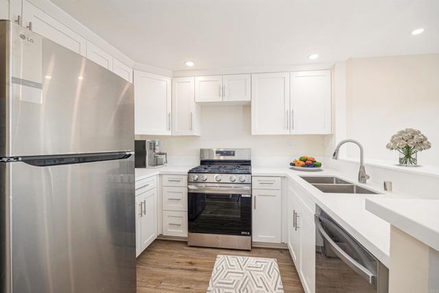 Detail Gallery Image 8 of 34 For 2369 Ravenwood Dr, Lemon Grove,  CA 91945 - 3 Beds | 2/1 Baths