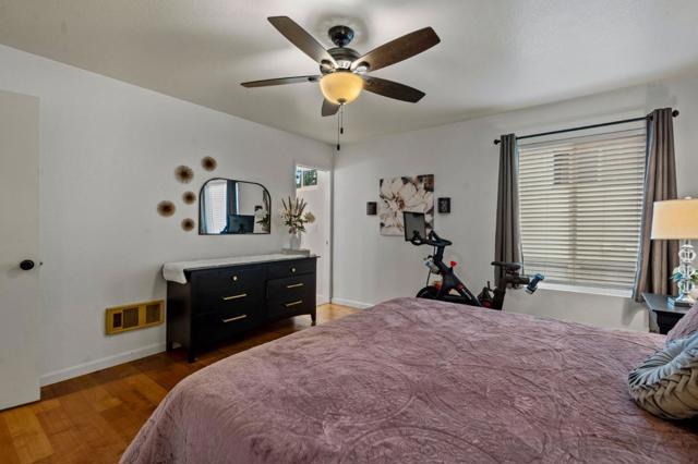 3095 Marina Drive, Marina CA: https://media.crmls.org/mediaz/1360e409-b711-453f-aded-462ed31a655e.jpg
