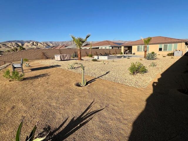 41867 Regona Road, Indio CA: https://media.crmls.org/mediaz/1360e6ce-a5c0-4443-bd64-f9ffccc8529a.jpg