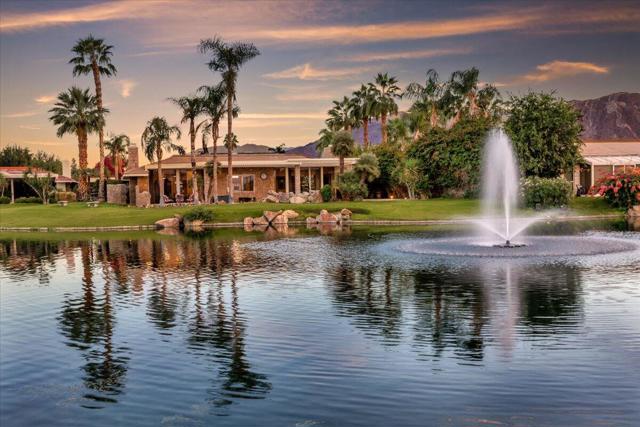 2 Deerfield Court, Rancho Mirage CA: https://media.crmls.org/mediaz/13613fad-877c-446e-8f0c-10340950d75f.jpg