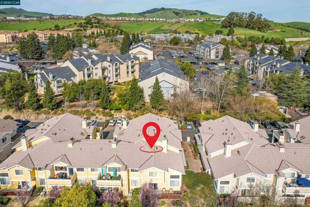314 Skyline Dr, San Ramon CA: https://media.crmls.org/mediaz/13617d00-9796-4baf-8322-2b695d3ada63.jpg