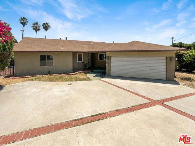 3906 Hawley Avenue, Los Angeles, California 90032, 2 Bedrooms Bedrooms, ,1 BathroomBathrooms,Single Family Residence,For Sale,Hawley,24414027