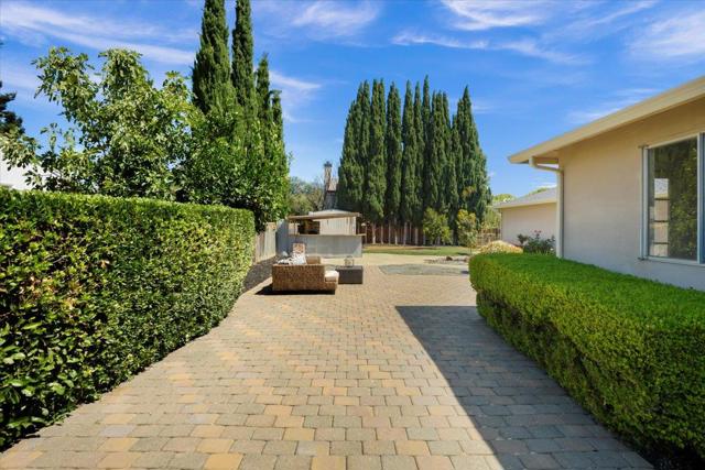 543 Crawford Drive, Sunnyvale CA: https://media.crmls.org/mediaz/136245b8-8f1b-4d1f-a605-1bbd11a3daf8.jpg