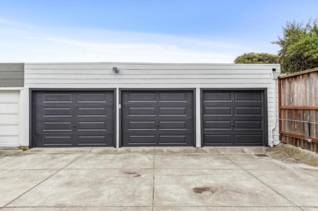 17221724 48th Avenue, San Francisco CA: https://media.crmls.org/mediaz/136439c6-4e9a-46cc-89b9-0d9288c9b354.jpg