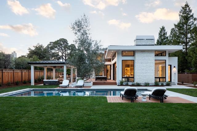 167 Almendral Avenue, Atherton CA: https://media.crmls.org/mediaz/13646a92-1220-4759-ad41-4ae3ab170cf7.jpg