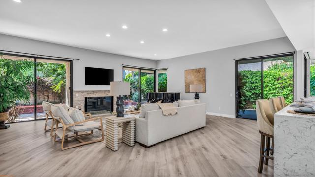 53 Colgate Dr, Rancho Mirage CA: https://media.crmls.org/mediaz/1364fa1b-9172-40cc-9c8e-1c2ba8a002b5.jpg