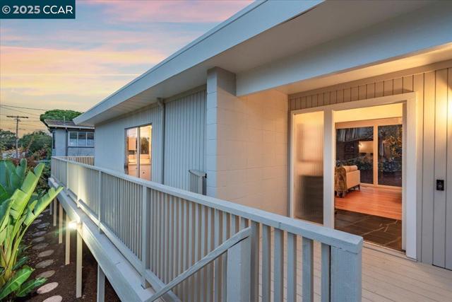 3503 Highland Ave, Redwood City CA: https://media.crmls.org/mediaz/1365b9b1-670d-42df-8c4d-277a7cbb821d.jpg