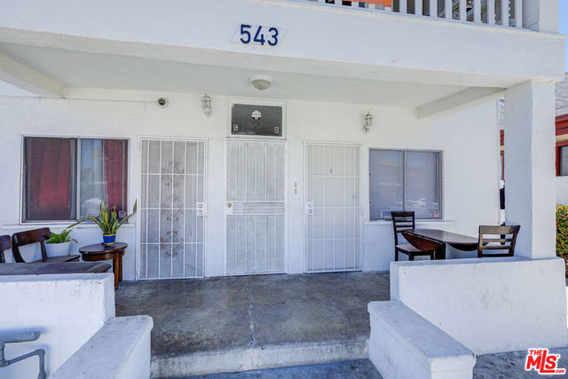 543 W 16th, San Pedro CA: https://media.crmls.org/mediaz/1366ade2-c183-4b29-a603-b99db16df4ce.jpg