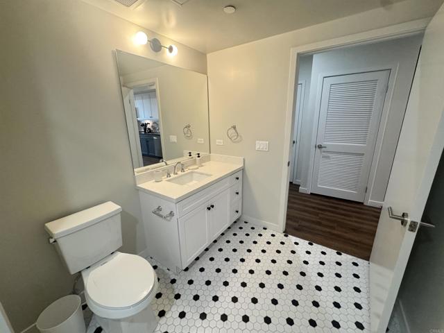 Detail Gallery Image 7 of 20 For 1818 N Cherokee Ave #504,  Hollywood,  CA 90028 - 1 Beds | 1 Baths