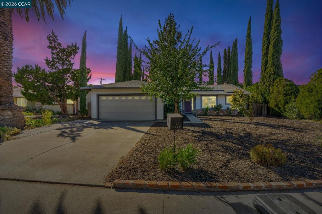 1219 Saint Elizabeth Ct