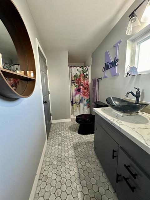 943 E Murphy Street, Blythe CA: https://media.crmls.org/mediaz/1367b14d-143a-4da2-859e-fb50444fcccc.jpg