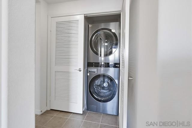 8233 Station Village Ln, San Diego CA: https://media.crmls.org/mediaz/13680770-5fd8-4bea-b3cd-57381e4da9bd.jpg