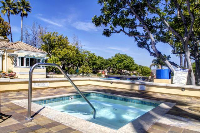 18515 Caminito Pasadero, San Diego CA: https://media.crmls.org/mediaz/136821f3-cd96-4b03-bfc5-7794f11728be.jpg