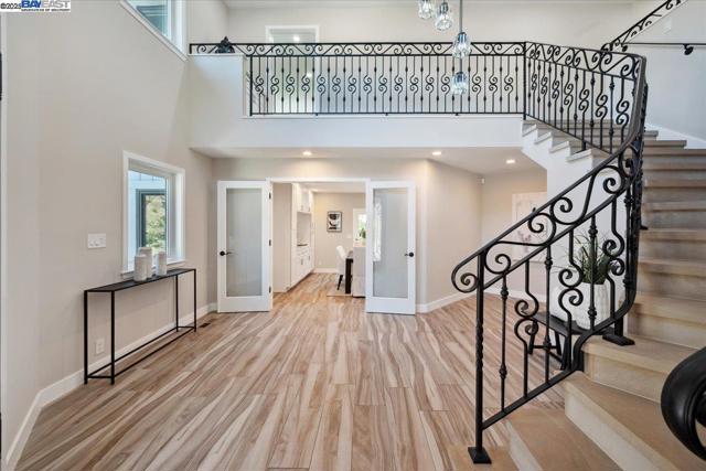 325 Bollinger Estates Ct, San Ramon CA: https://media.crmls.org/mediaz/1369e56c-8905-4931-a85a-92a63390863f.jpg