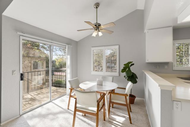 Detail Gallery Image 10 of 33 For 11325 Avenida De Los Lobos Unit D, San Diego,  CA 92127 - 1 Beds | 1 Baths