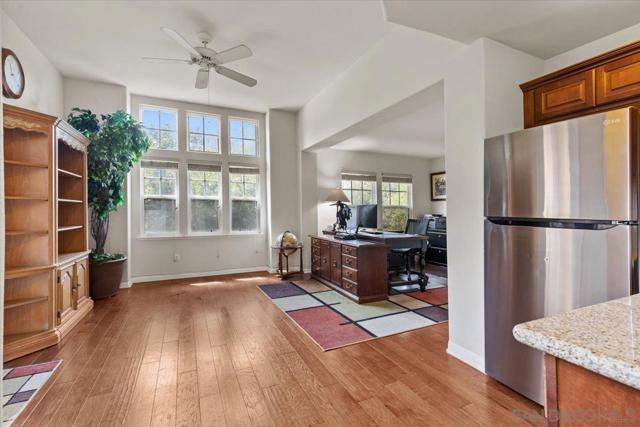 3180 Ridgeline Place, Escondido CA: https://media.crmls.org/mediaz/136b4ca3-78b5-4225-bc81-245b4b1d1807.jpg