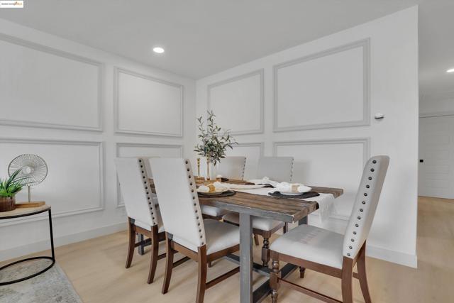 946 Notre Dame Ave, Concord CA: https://media.crmls.org/mediaz/136bf197-7b0e-467e-9381-f07286ddda41.jpg