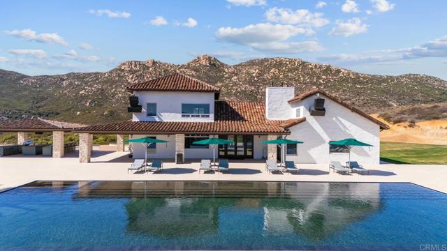 24949 Thunder Mountain Road, Ramona CA: https://media.crmls.org/mediaz/136c3ea9-f7c8-4cf2-9d5a-4b7adb6da82a.jpg