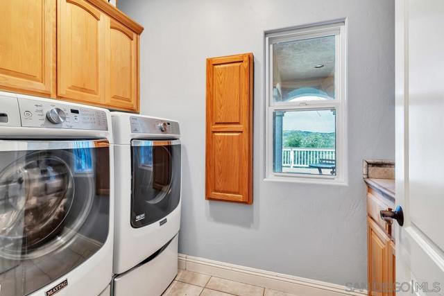 22318 Casa De Carol, Ramona CA: https://media.crmls.org/mediaz/136c4af0-a79a-4d77-9896-72aaa5c38a0d.jpg