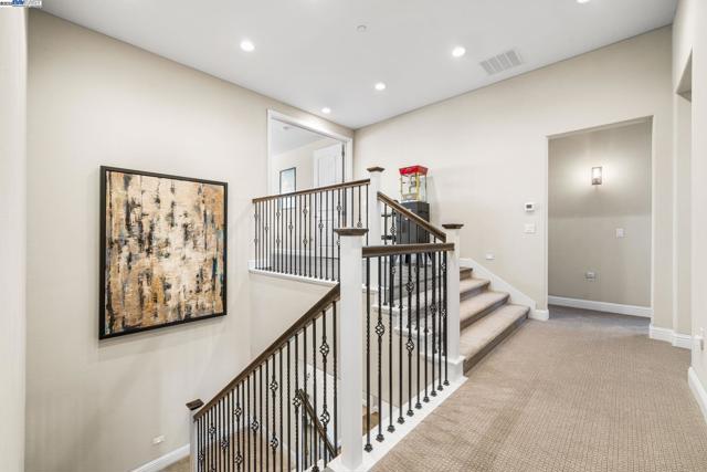 2135 Terra Bella Ct, Livermore CA: https://media.crmls.org/mediaz/136c4b04-819f-4660-93f4-995355e672da.jpg