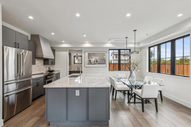 587 Creekside Court, Half Moon Bay CA: https://media.crmls.org/mediaz/136d0533-14c6-4a84-8f36-f714f49f7b88.jpg