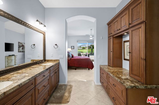 56645 Mountain, La Quinta CA: https://media.crmls.org/mediaz/136d8541-95dd-44a9-96de-f6be8bc430b8.jpg