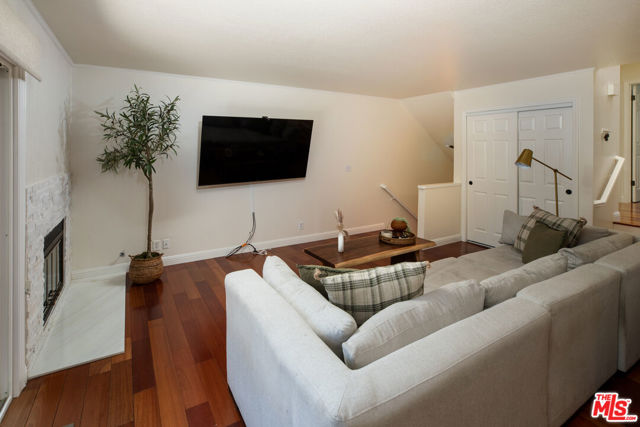 2481 Rebecca Lynn Way, Santa Clara CA: https://media.crmls.org/mediaz/136efce9-dfc6-4ab8-8599-694a9f732667.jpg