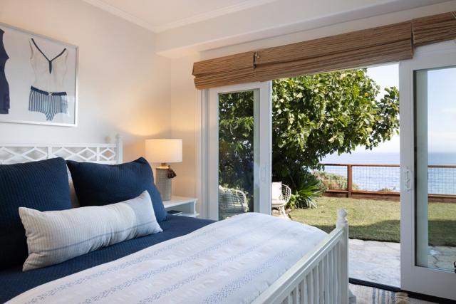 4840 Cliff Drive, Capitola CA: https://media.crmls.org/mediaz/136f394d-e6a5-4ab8-8b20-68e034e0f951.jpg