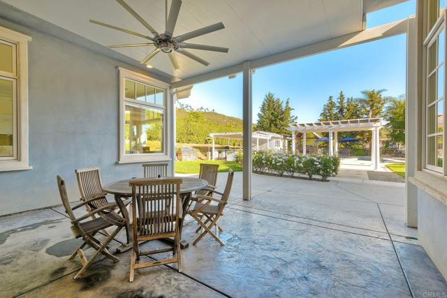 Detail Gallery Image 40 of 71 For 2507 Walinca Way, Vista,  CA 92084 - 4 Beds | 4 Baths