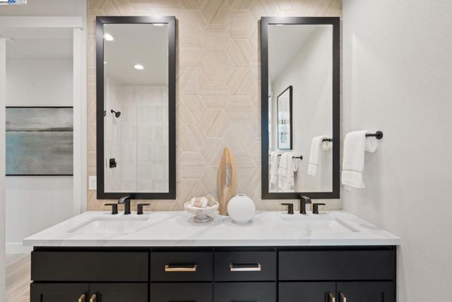 985 Harcot Court, San Jose CA: https://media.crmls.org/mediaz/1372697c-d7a9-4cdb-aaee-94e39aa42834.jpg