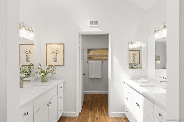 Image 19 of 37 For 863 Violet Ct