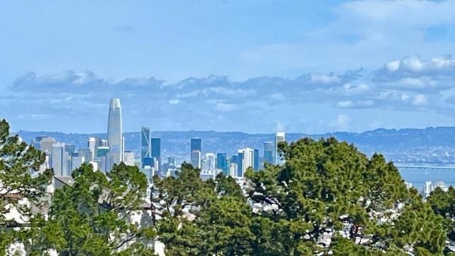 126 Gold Mine Drive, San Francisco CA: https://media.crmls.org/mediaz/1372a8c7-05b5-4579-ab82-ee959c609747.jpg
