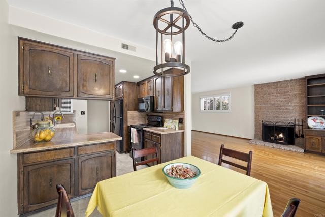 Detail Gallery Image 20 of 43 For 3812 Armstrong St, San Diego,  CA 92111 - 3 Beds | 2 Baths