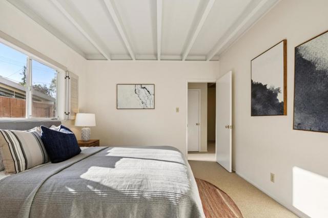 3129 Stelling Drive, Palo Alto CA: https://media.crmls.org/mediaz/1372cb87-c42a-439b-8dd4-145b9b9e734a.jpg