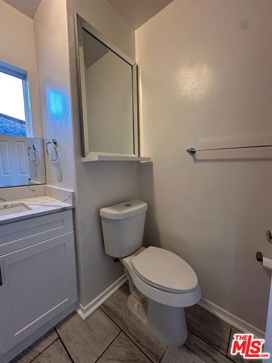 10429 Oro Vista Avenue, Sunland CA: https://media.crmls.org/mediaz/1373ab94-8224-4c1e-a9f3-1f2ab3841c88.jpg