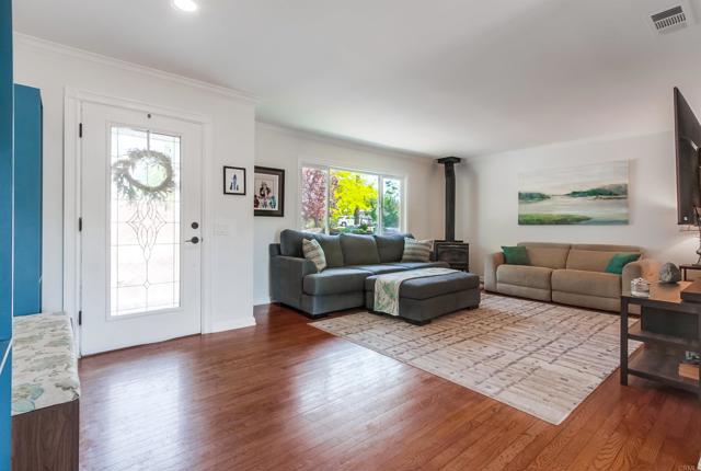2167 Reineman Road, Fallbrook CA: https://media.crmls.org/mediaz/13740012-6fd7-450f-8f6e-8f3d073e9df0.jpg