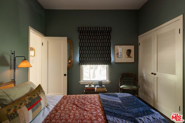 1452 Westerly Terrace, Los Angeles CA: https://media.crmls.org/mediaz/13741528-1a35-4916-82a0-8685e7152424.jpg