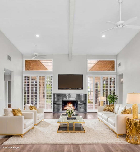 45 Lincoln Place, Rancho Mirage CA: https://media.crmls.org/mediaz/13741a35-00bf-4958-a28c-65a6f4ad445c.jpg