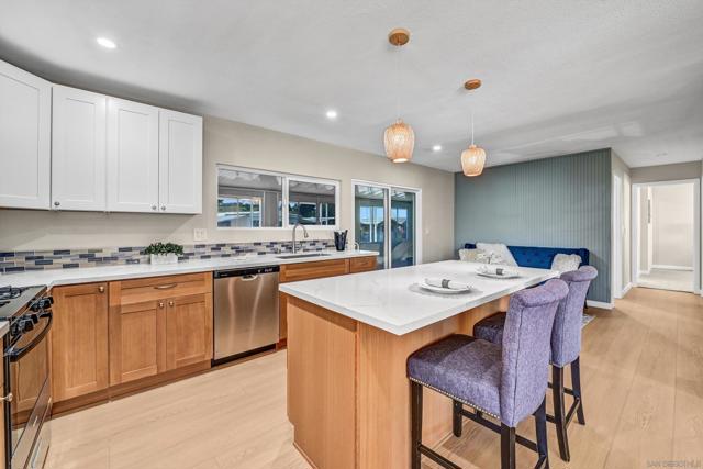 1401 El Norte Pkwy, San Marcos CA: https://media.crmls.org/mediaz/1374361b-5a68-439a-a9dc-39e876ce2d34.jpg