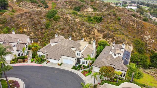 3334 Caminito Cabo Viejo, Del Mar CA: https://media.crmls.org/mediaz/1375aead-8643-42da-8de3-ef861ac65bfa.jpg